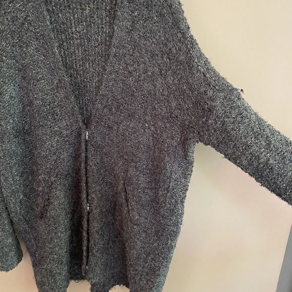 Free People Oversized Bouclé V-Neck Cardigan Small - Picture 6 of 10